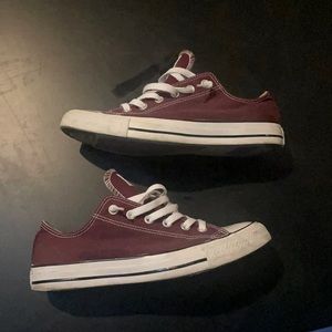 Converse shoes size 8